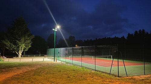 Pétanque et Tennis en nocturne c'est désormais possible 