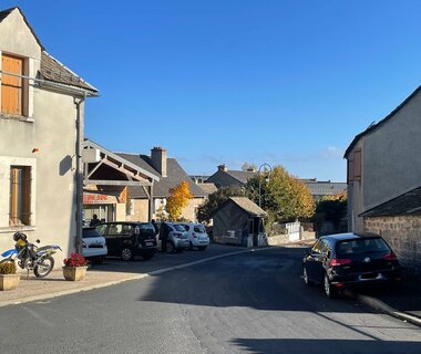 La boulangerie toujours très fréquentée le dimanche matin 