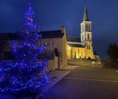 Le sapin est arrivé et son invitation pour samedi 